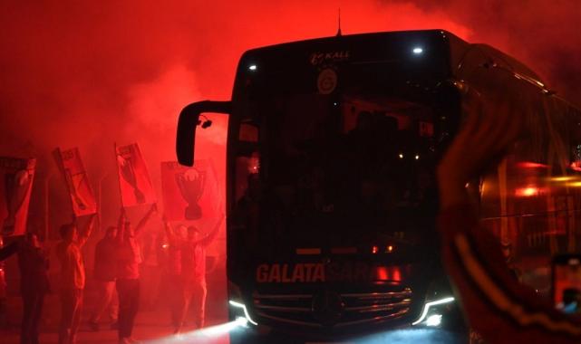 Galatasaray'a Gaziantep'te coşkulu karşılama!