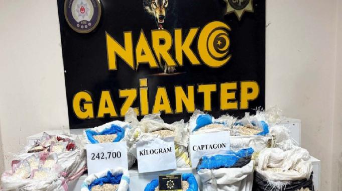 Gaziantep&#039;te 1 milyon 427 bin 647 uyuşturucu hap ele bulundu