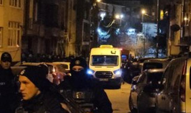 İstanbul'da ailesinden 4 kişiyi öldüren zanlının yakalanma anı kamerada