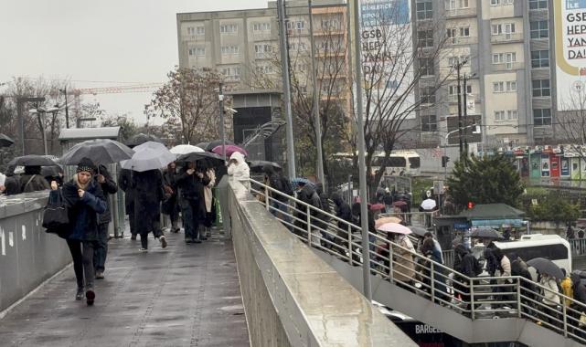 İstanbul’da sabah saatlerinde trafik yoğunluğu
