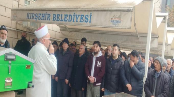 Kırşehir'de annesinin mezarını ziyaretten dönerken öldü: Annemi çok özledim
