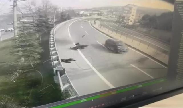 Kocaeli'de motosikletlinin öldüğü kaza görüntülendi