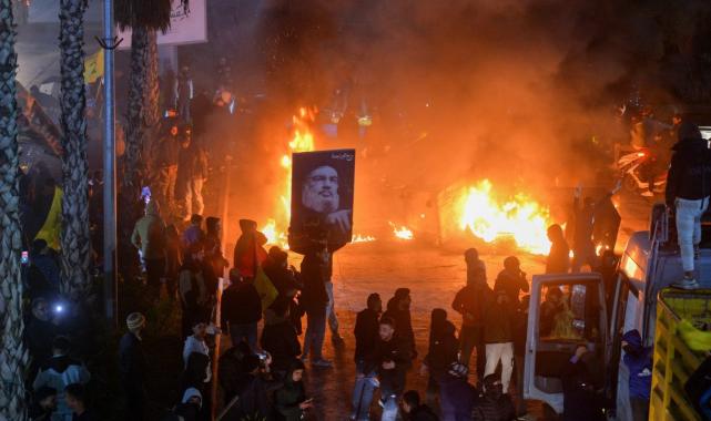 Lübnan idaresi İran uçağına müsaade vermedi: Beyrut karıştı