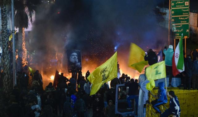 Lübnan idaresi İran uçağına müsaade vermedi: Beyrut karıştı