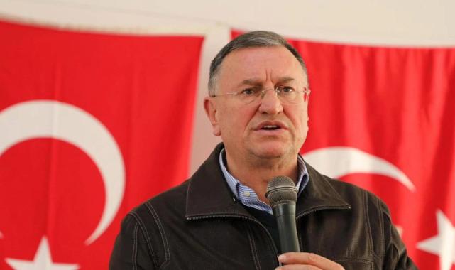 Lütfü Savaş, CHP'den ihraç kararının iptali için mahkemeye başvurdu