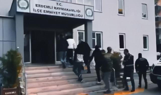 Mersin'de HÜCRE operasyonu: 22 şüpheli yakalandı