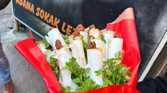 Muğla&#039;da Sevgililer Günü&#039;nde şaşırtan hediye