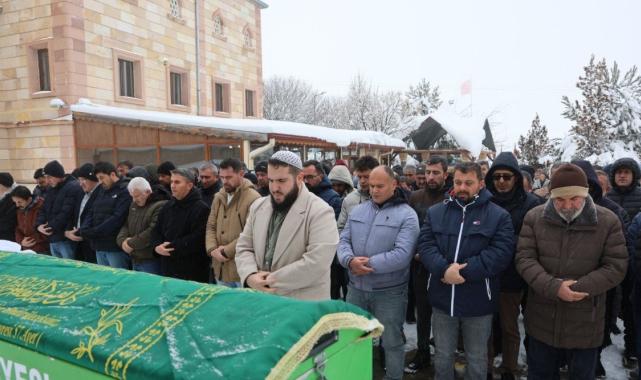 Nevşehir'de bir kişi toplumsal medyadaki yorumla 'suç ve hatalıyı övmek' hatasıyla gözaltına alındı