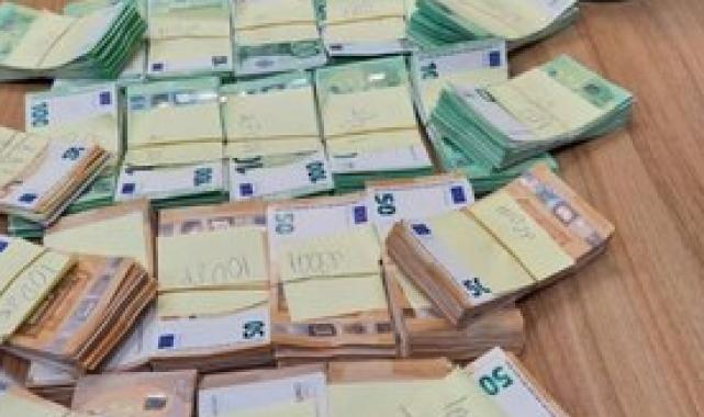 Sınırdan kayıtsız para geçiren Türk, Bulgar gümrüğüne 250 bin euro kaptırdı