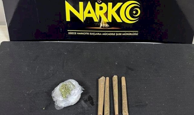 Düzce'de hakkında 8 adet aranma kaydı bulunan şahıs yakalandı