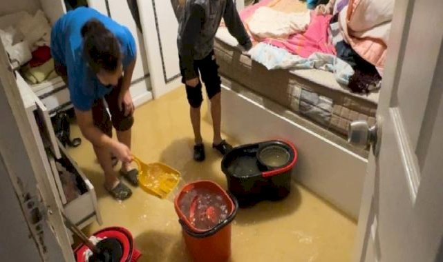 İstanbul'da kanalizasyon sistemi arızalandı, daireyi su bastı