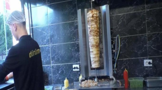 Tekirdağ&#039;da ruhsatsız bir şekilde evden yemek satanlar, esnafı da mağdur etti