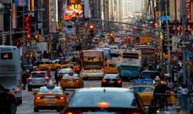 Trump idaresi, New York'ta 'trafik yoğunluğu ücreti' uygulamasını iptal etti