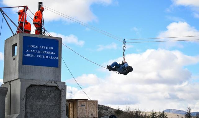 TSK İnsani Yardım Tugayı'ndan arama kurtarma tatbikatı