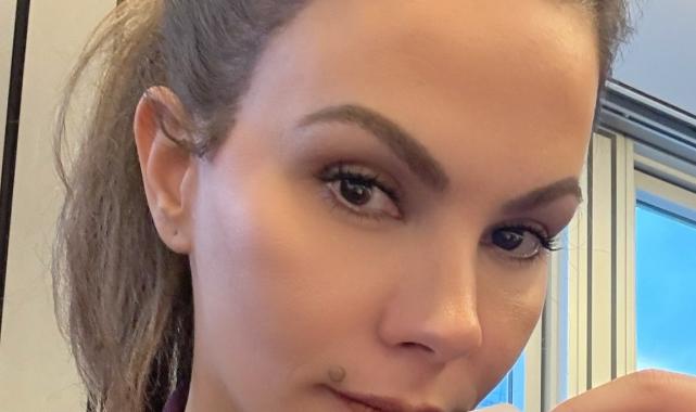 Tülin Şahin Avrupa Parlamentosu'nda sunum yaptı! 6 dilde konuştu