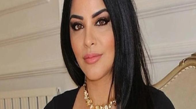 Verdiği kilolardan sonra çok değişti! Şarkıcı Zara, dekolteli elbisesiyle yine gündem oldu