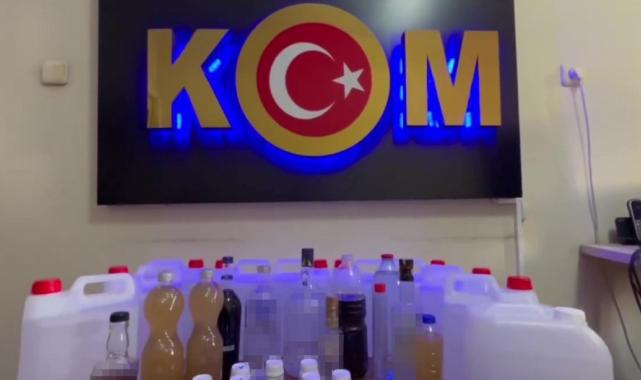 Zonguldak'ta polis, damacanalarda litrelerce sahte alkol ele geçirdi
