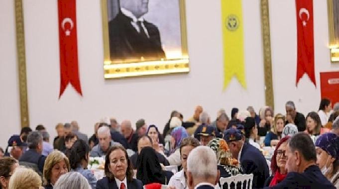Buca&#039;da şehit aileleri, gaziler ve yakınları için iftar düzenlendi