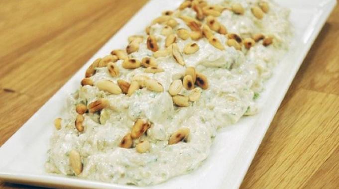 Orta Doğu mutfağının en lezzetli mezesi: Tahinli mütebbel tarifi