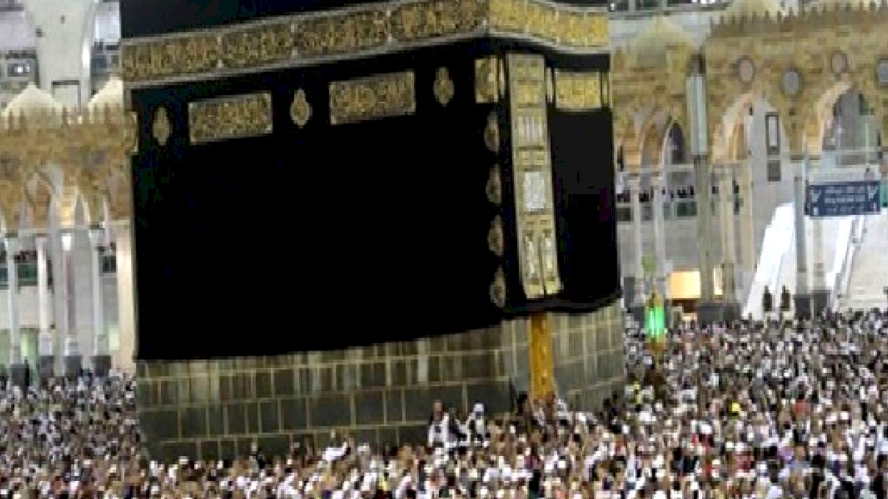 Suudi Arabistan&#039;dan İzinsiz Hac Yapanlara Ağır Yaptırımlar