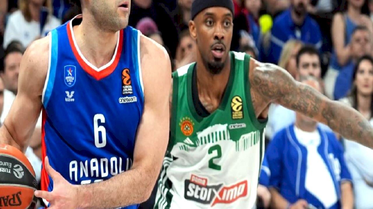 Anadolu Efes&#039;e Ergin Ataman çelmesi