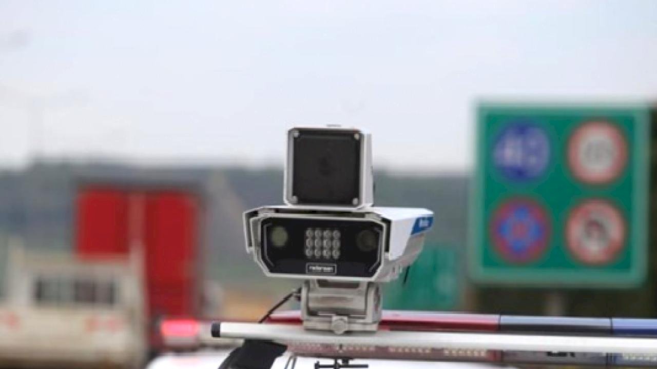 Bu radardan kaçış yok! Aynı anda 4 araca ceza yazıyor