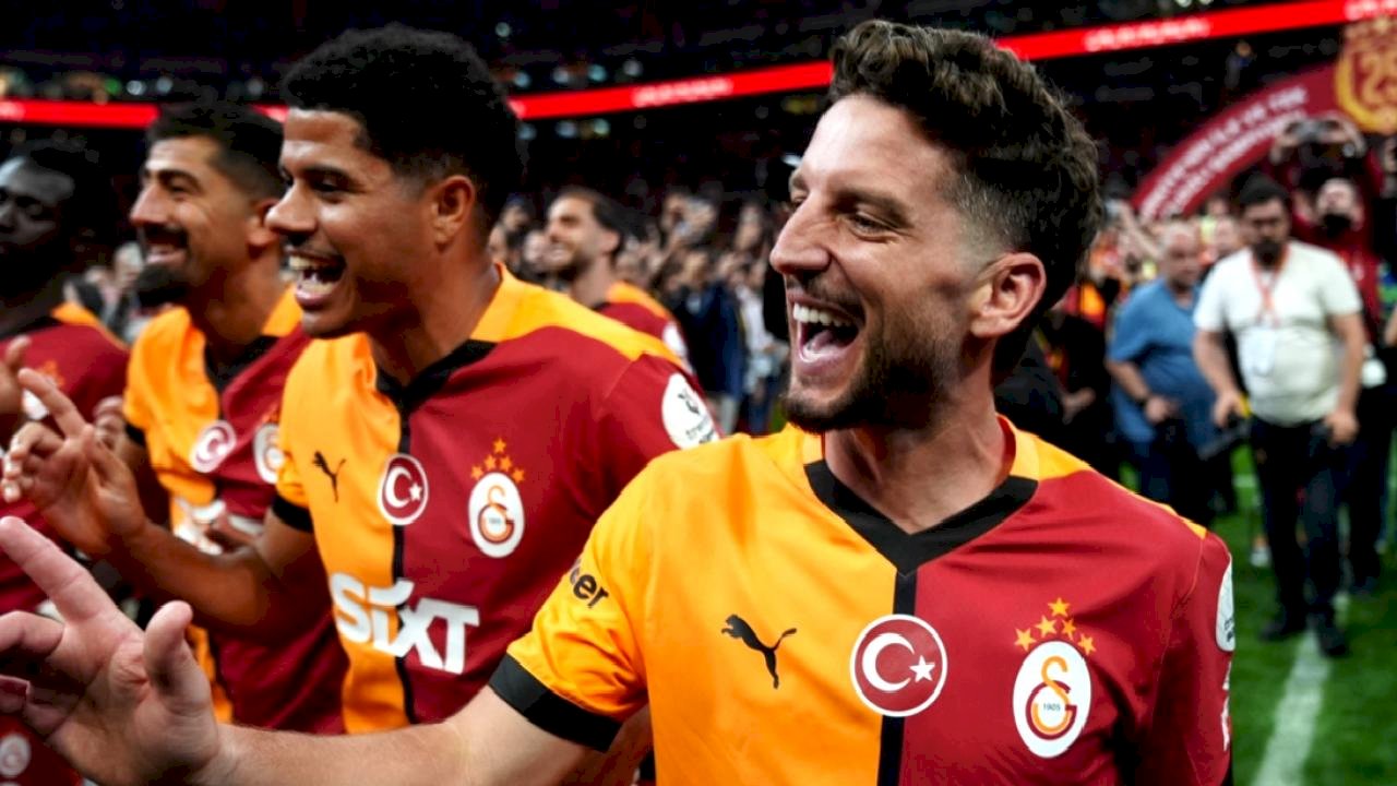 Dries Mertens, Galatasaray'a 5 kupayla veda etti!
