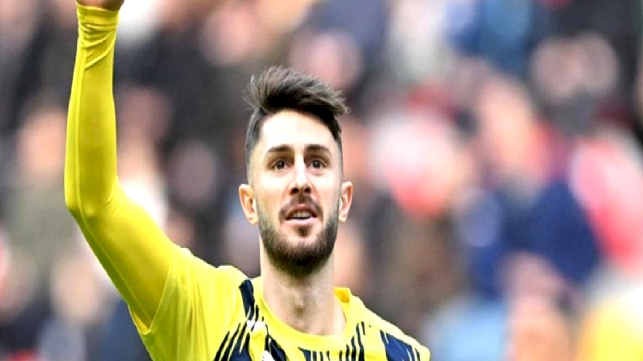 Fenerbahçe&#039;de İsmail Yüksek&#039;in sözleşmesi uzatıldı
