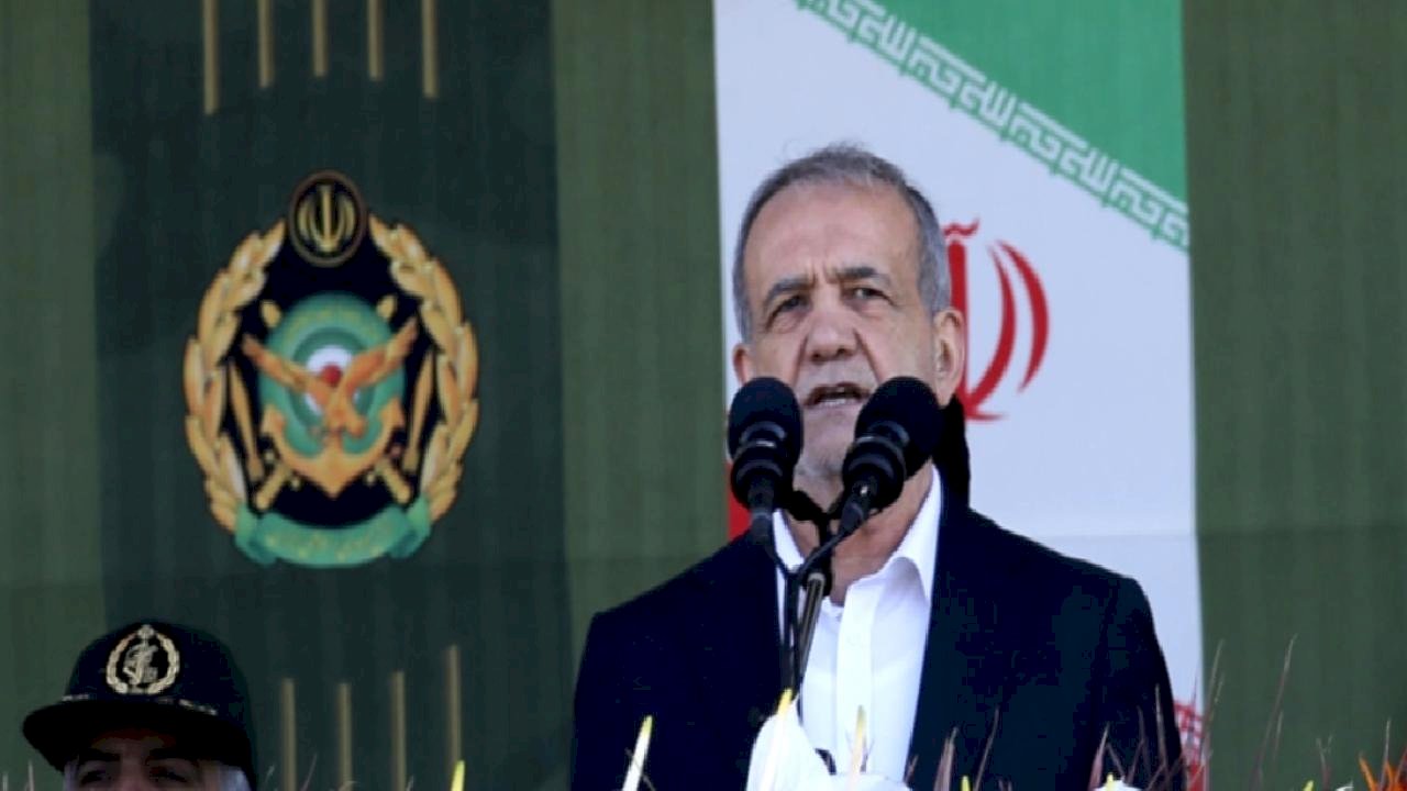 İran Cumhurbaşkanı Pezeşkiyan&#039;dan Trump&#039;ın tehditlerine yanıt