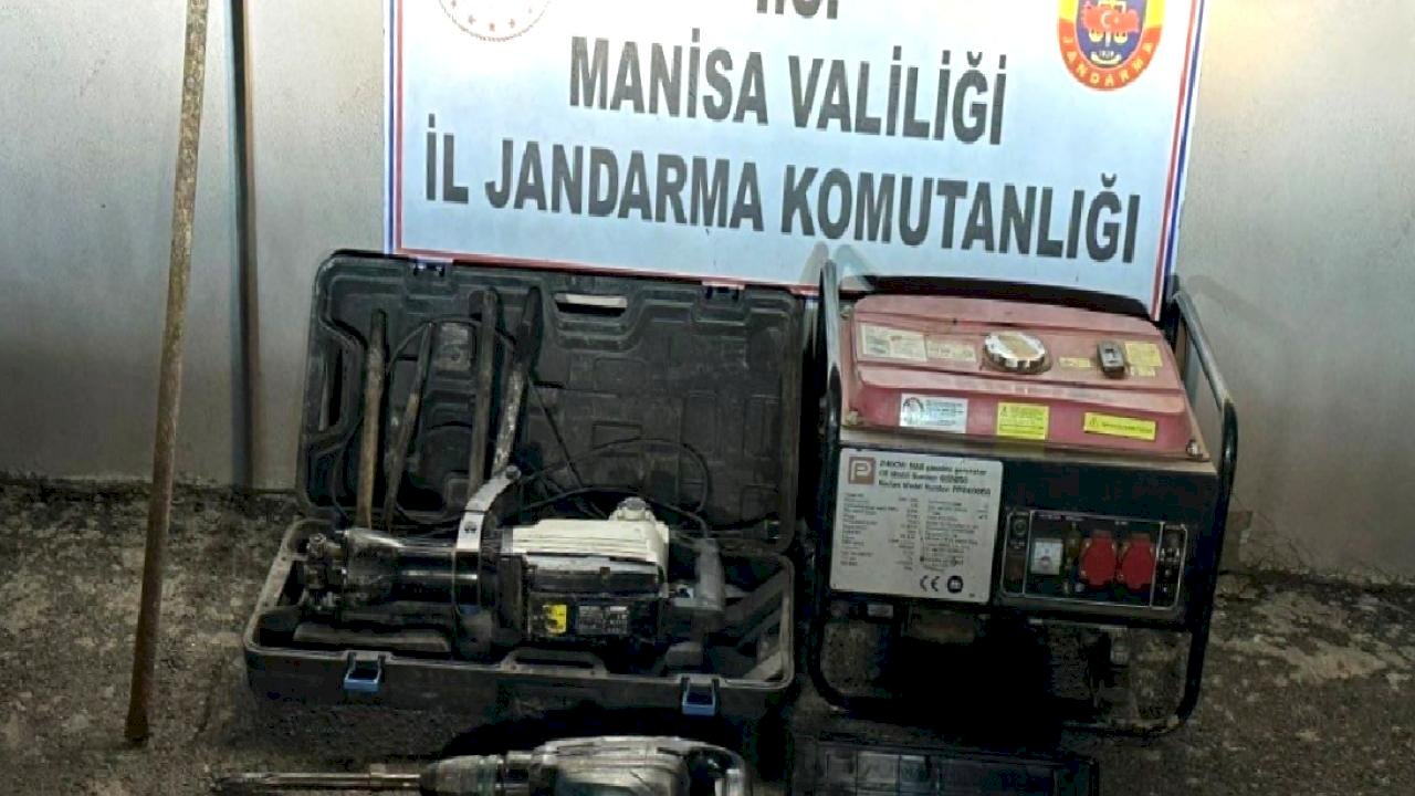 Manisa'da kaçak kazı yapanlara suçüstü
