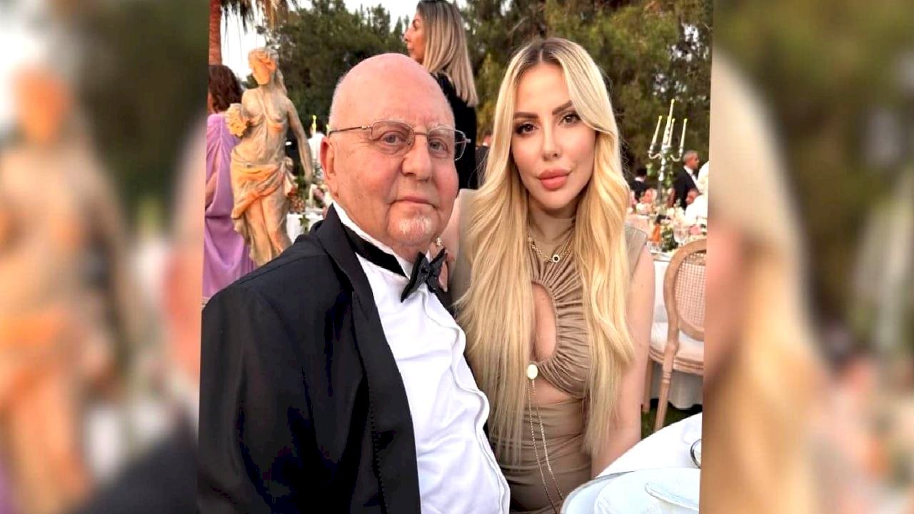 80 Yaşındaki Milyarder ve 38 Yaşındaki Eşi 3. Yıl Dönümünü Kutladı