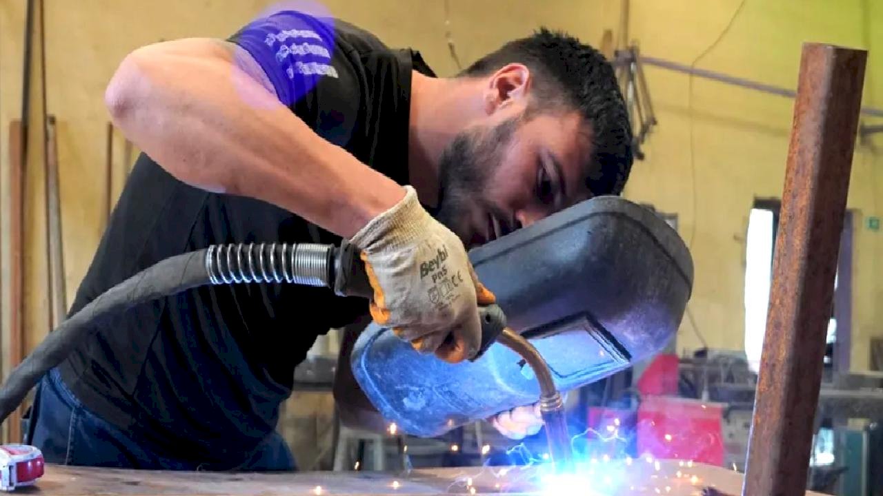 Ankara Keçiören hem üretiyor, hem tasarruf ediyor