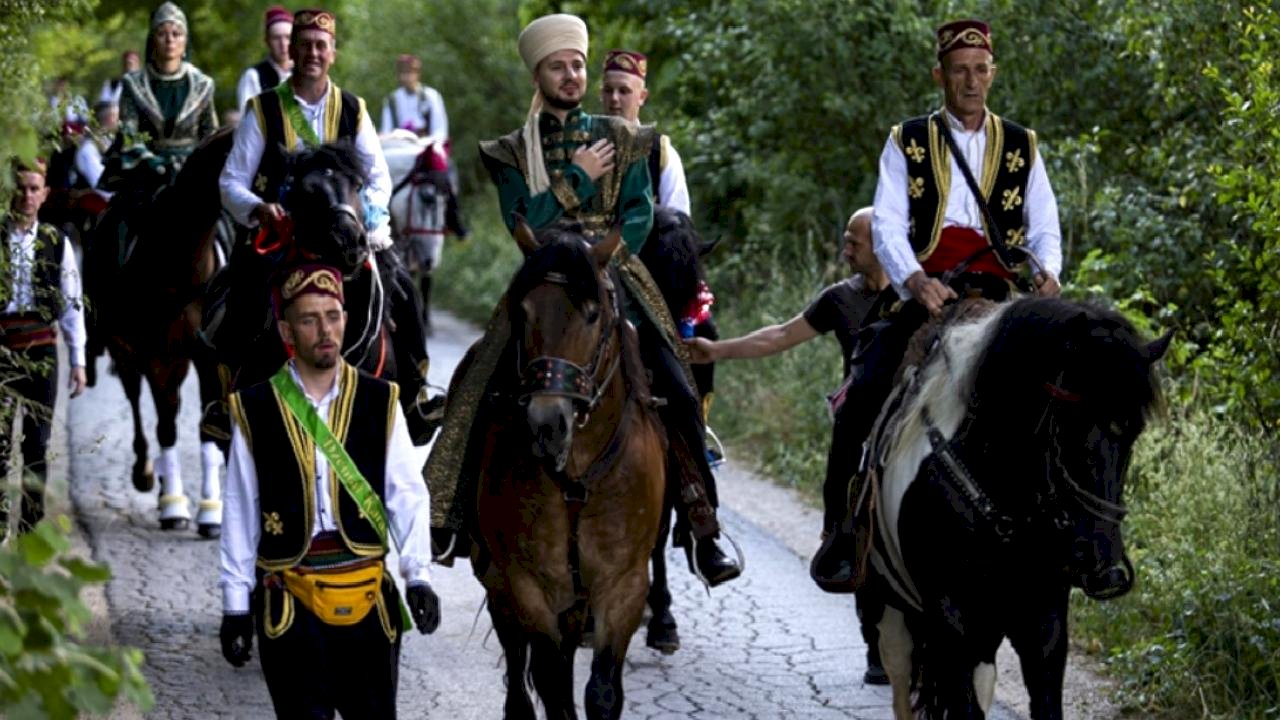 Bosna Hersek&#039;te 515 yıldır süren Ayvaz Dede Şenlikleri&#039;ne binler katıldı