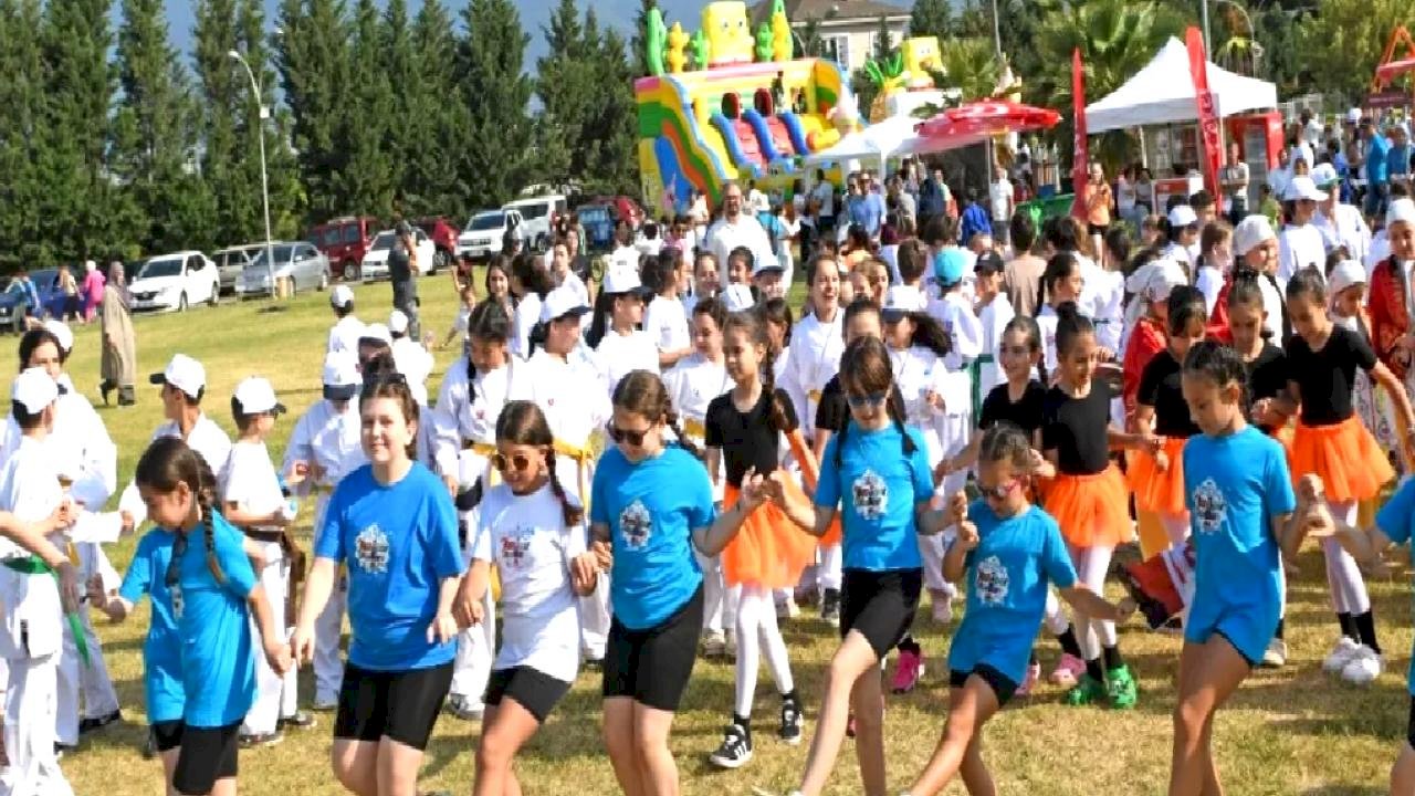 Bursa Osmangazi Belediyesi’nden gençlik ve spor şenliği