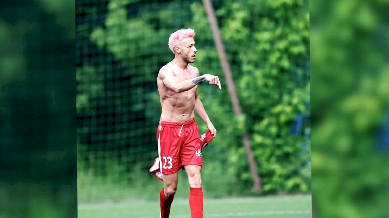 Kubilay Aka, Pembe Saçlarından Sonra  Yine Tarzını Değiştirdi!