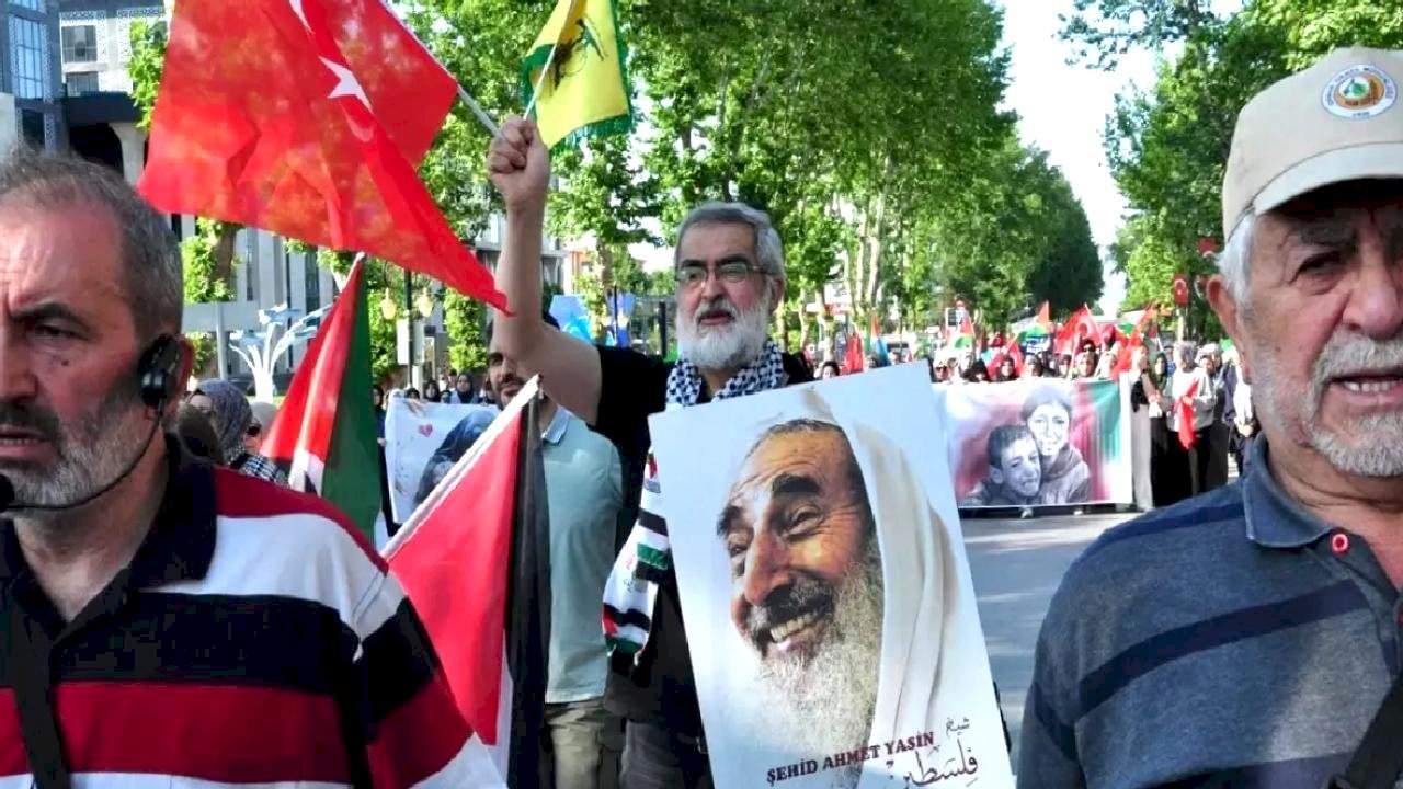 Kütahya&#039;da Gazze için Vicdan Yürüyüşü Düzenlendi