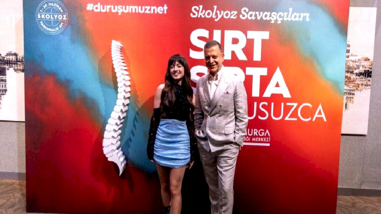 Melis Fis Skolyoz Öyküsünü Anlattı