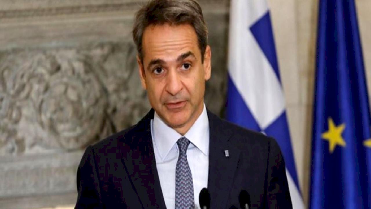 Miçotakis&#039;in&#039; NATO zirvesindeki görüntüleri gündem oldu