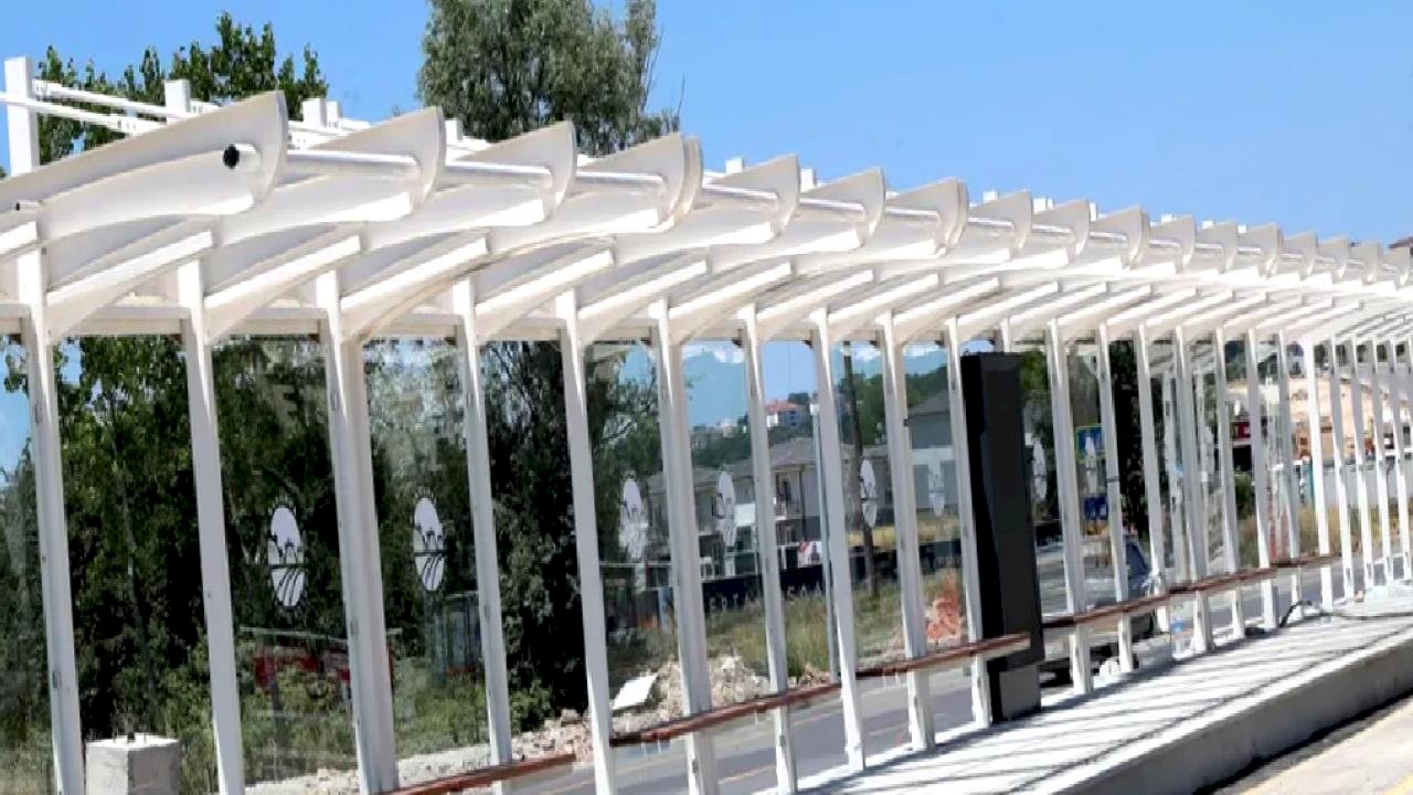 Sakarya'da 13 istasyonlu metrobüs hattına akıllı dokunuş