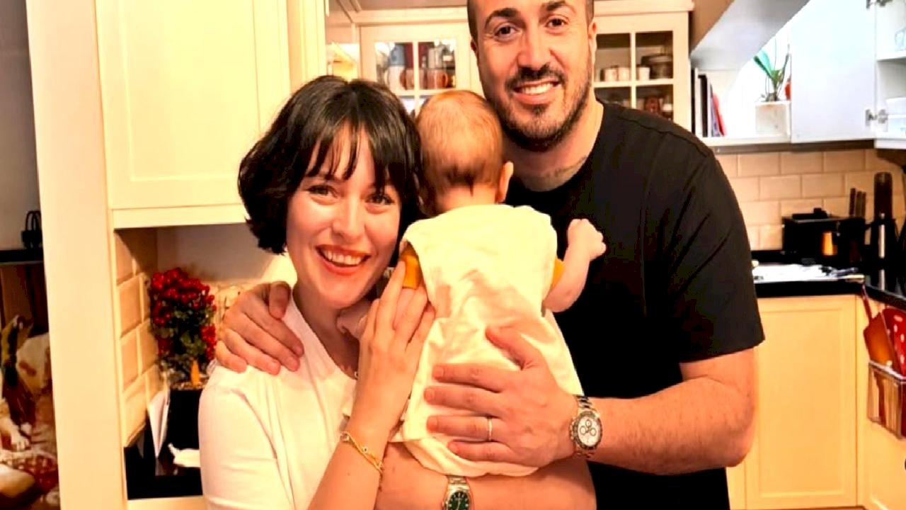 Şok Ayrılık! Ezgi Mola ve Mustafa Aksakallı Sessiz Sedasız Boşandı