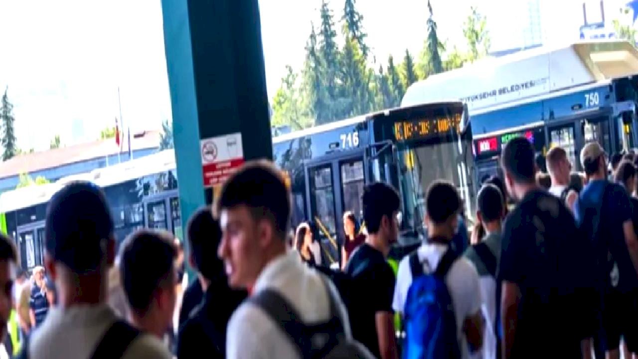 800CK, 1 ayda 46 bin vatandaşı sahillere taşıdı