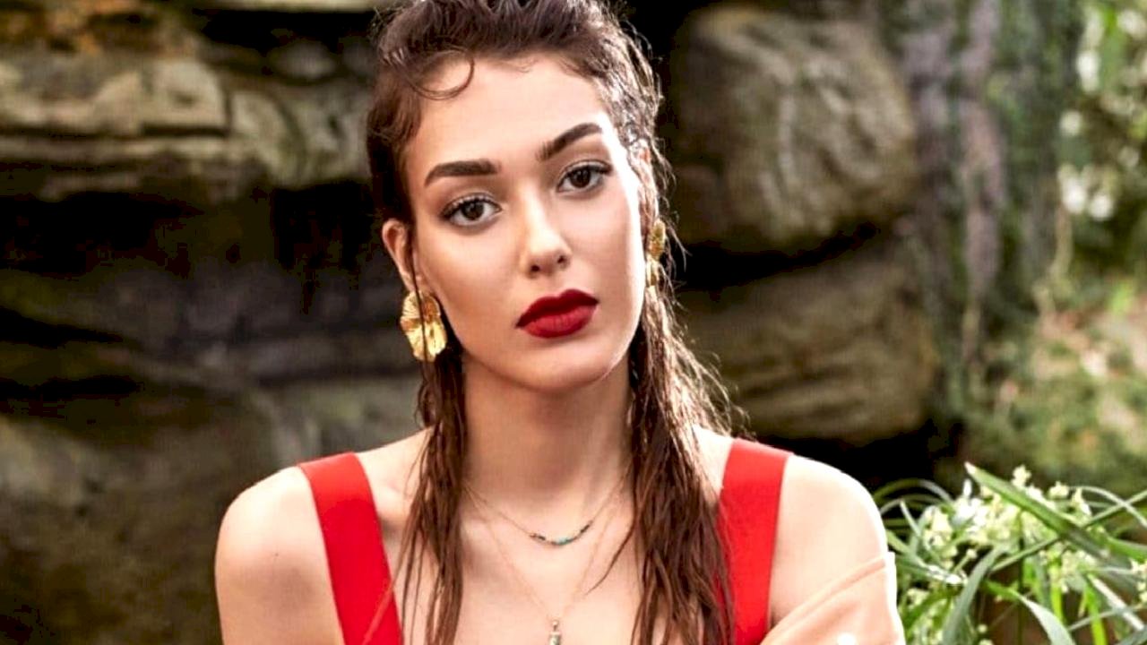 Dilan Çiçek Deniz’de Kâkül Modasına Kapıldı 