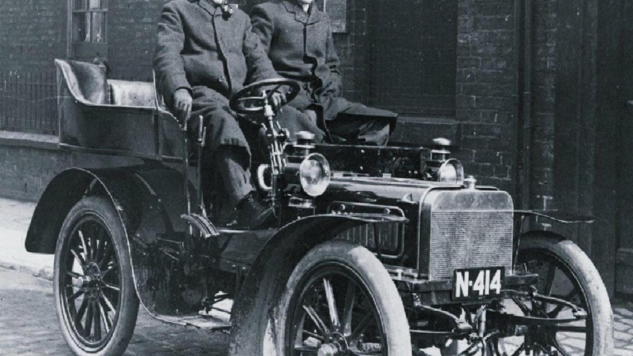 Dünyada ilk çıkan araba hangisidir? İşte tarihin ilk otomobili!