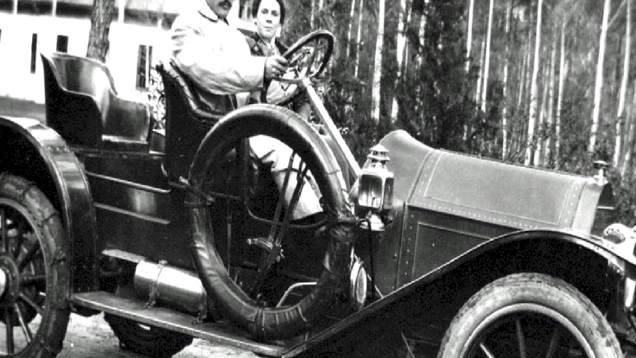Dünyada ilk çıkan araba hangisidir? İşte tarihin ilk otomobili!