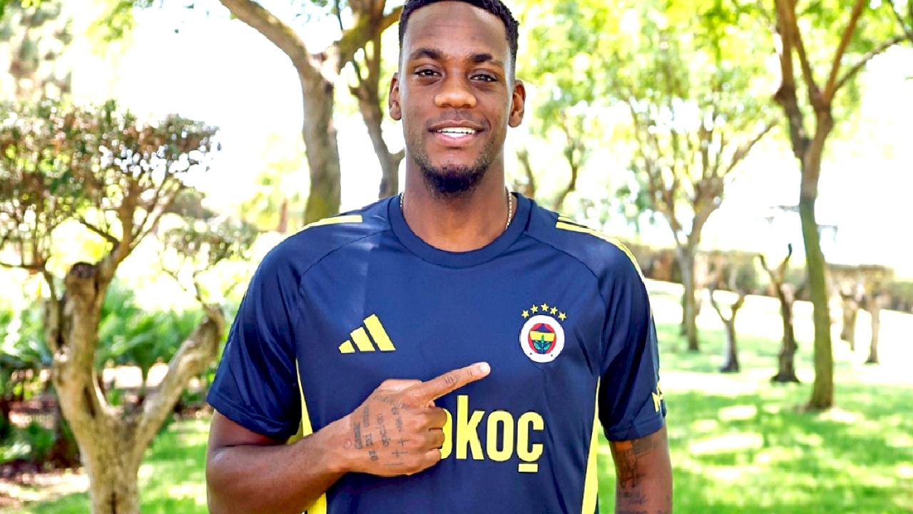 Jhon Duran: Gösterilen sevgiye karşılık verebilmek için sabırsızlanıyorum