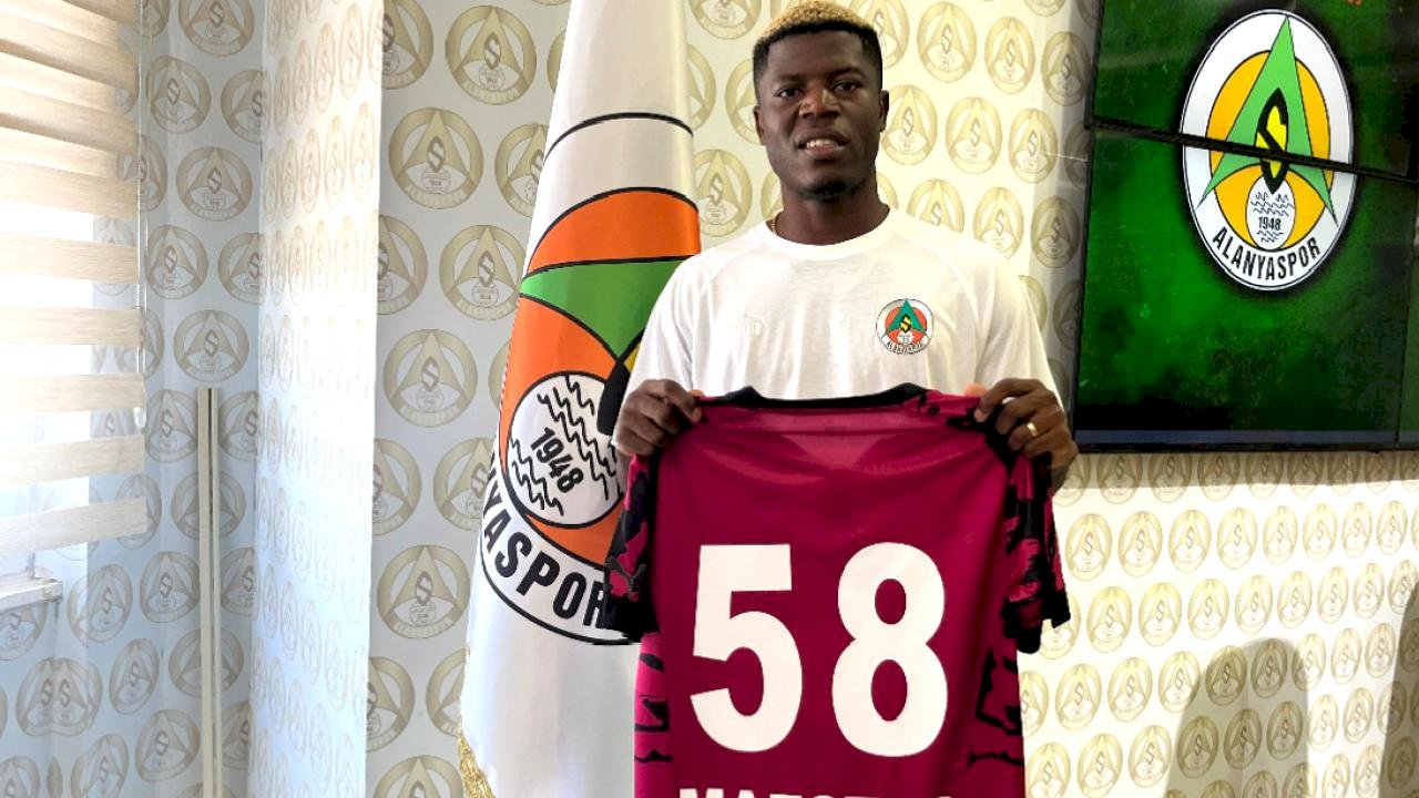 Maestro, Alanyaspor'a imza attı