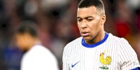 Kylian Mbappe'nin prim dağıttığı polislere soruşturma açıldı