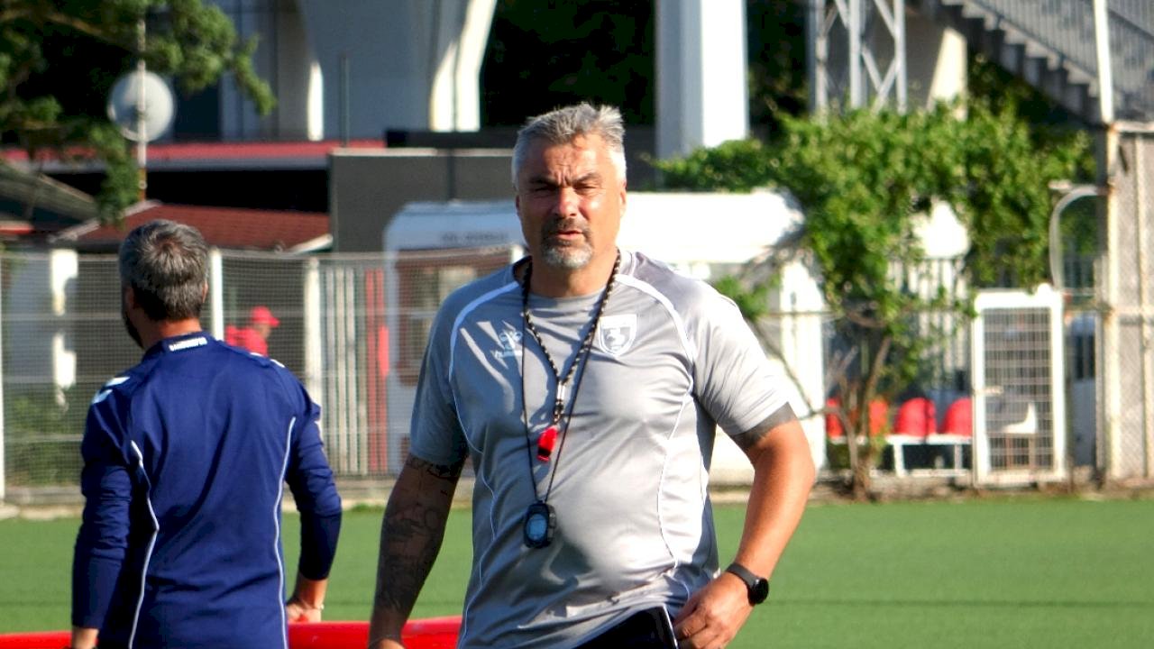 Thomas Reis: Savaşmak için dört gözle sezonu bekliyoruz