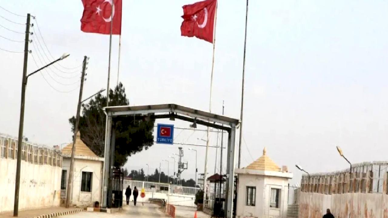 Türkiye&#039;nin Suriye&#039;ye yaptığı kara yolu sefer taşımacılığı yüzde 60 arttı