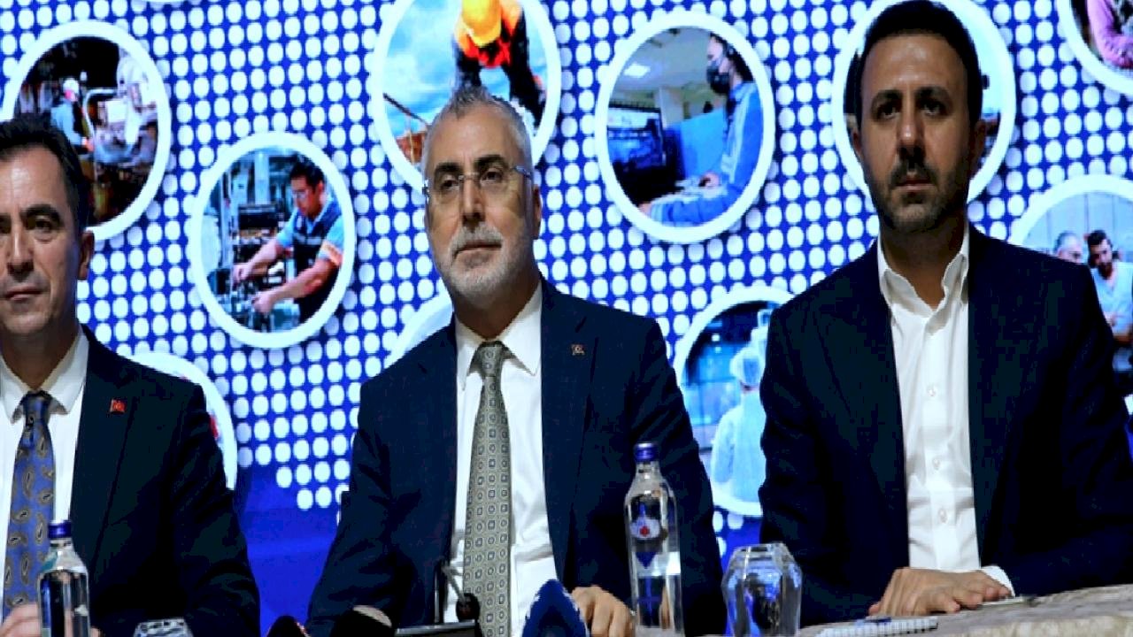 Vedat Işıkhan: Bürokratik engelleri azaltmak için var gücümüzle çalışıyoruz